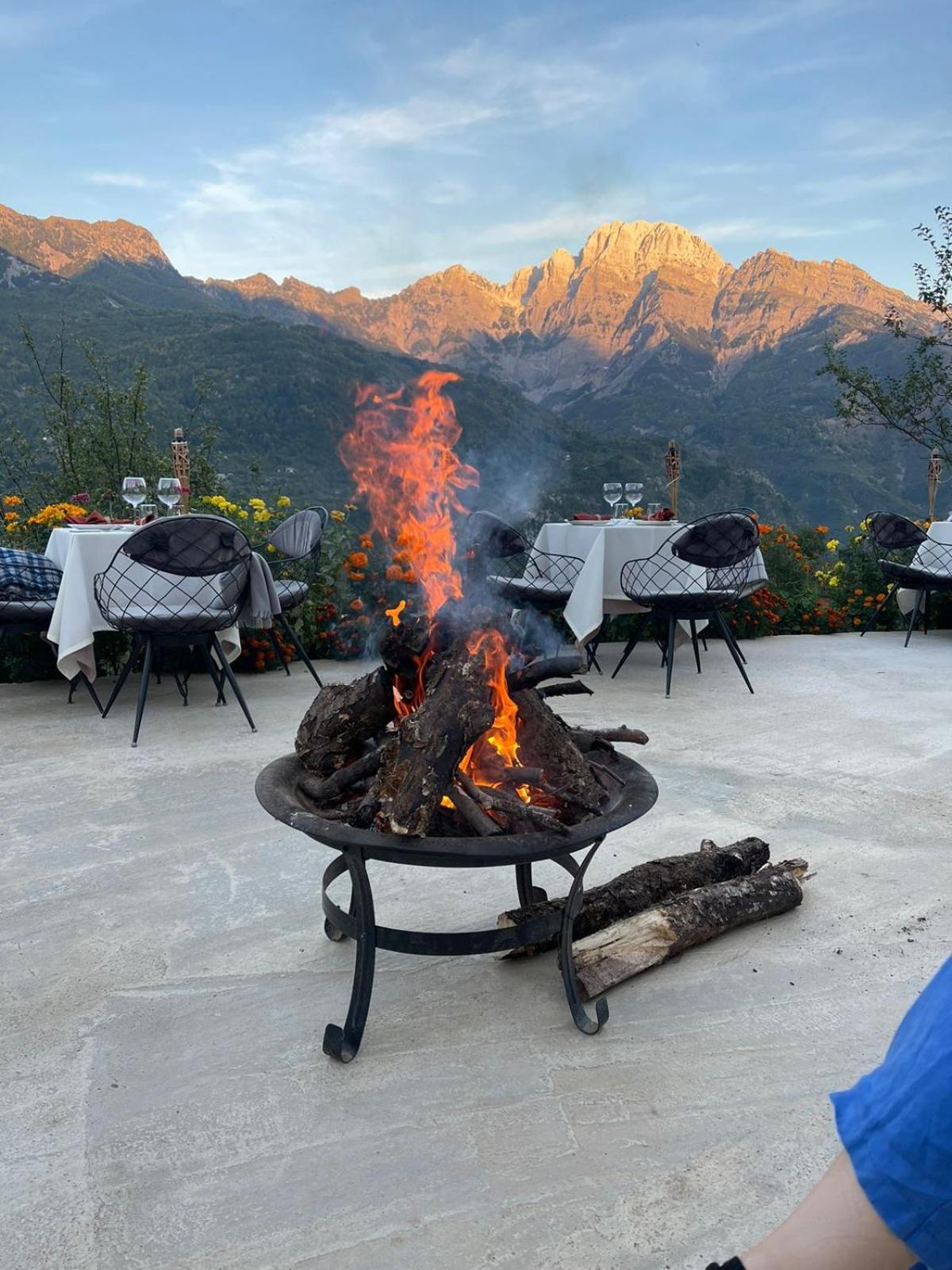 Vidis Chalet Boutique Hotel เธทธ์ ภายนอก รูปภาพ