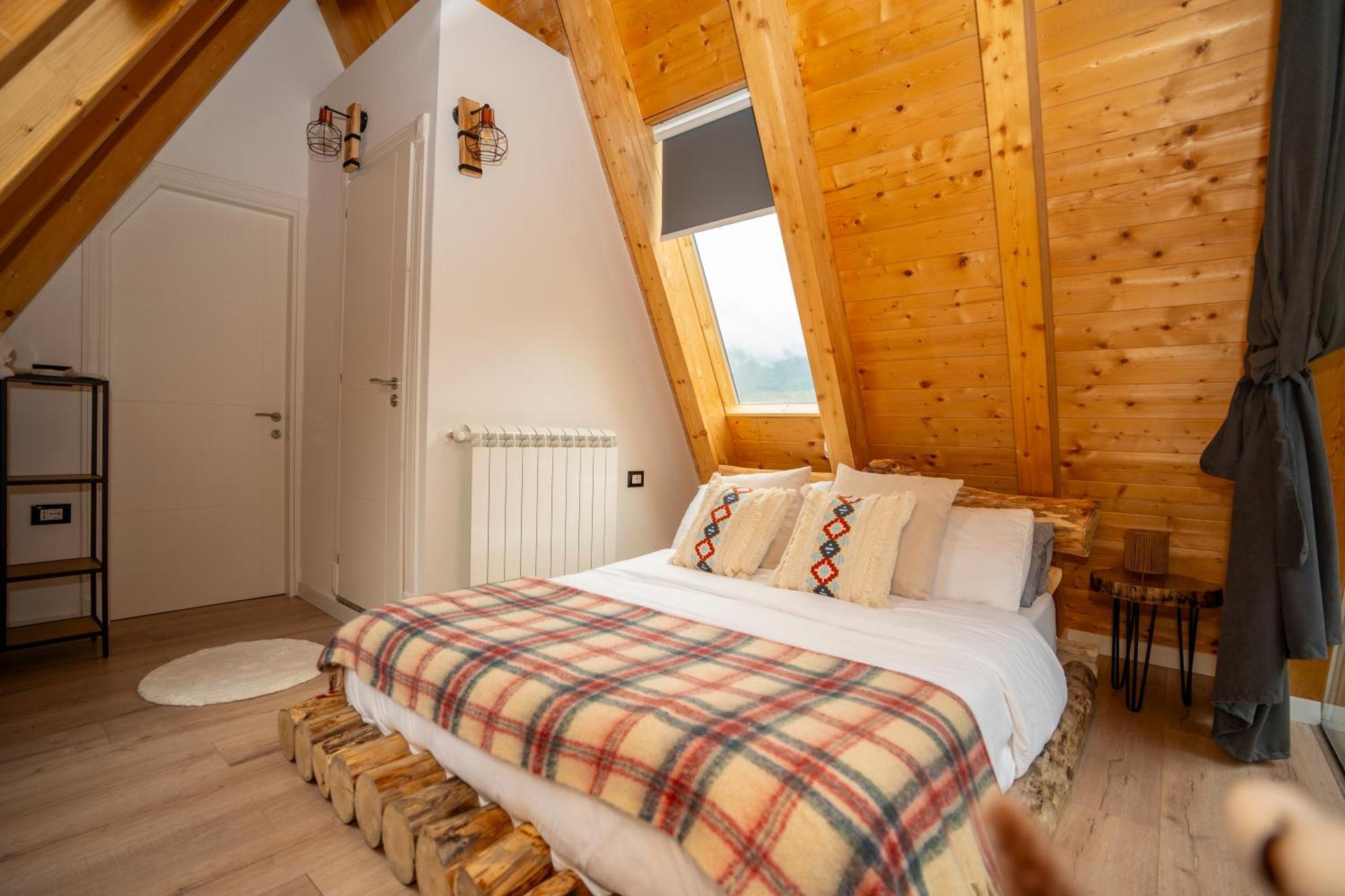 Vidis Chalet Boutique Hotel เธทธ์ ภายนอก รูปภาพ