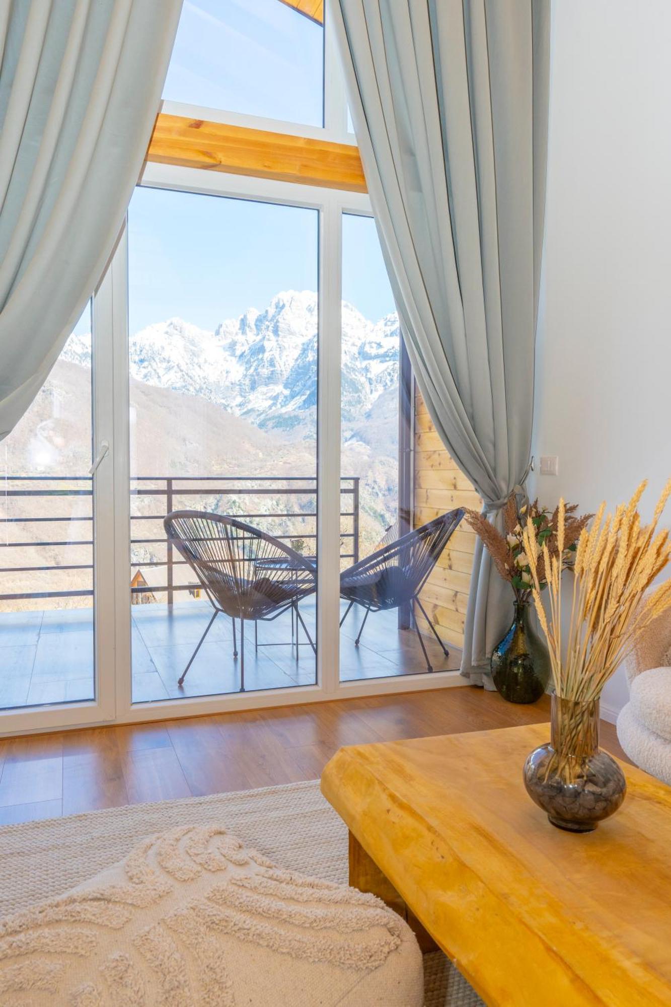 Vidis Chalet Boutique Hotel เธทธ์ ภายนอก รูปภาพ