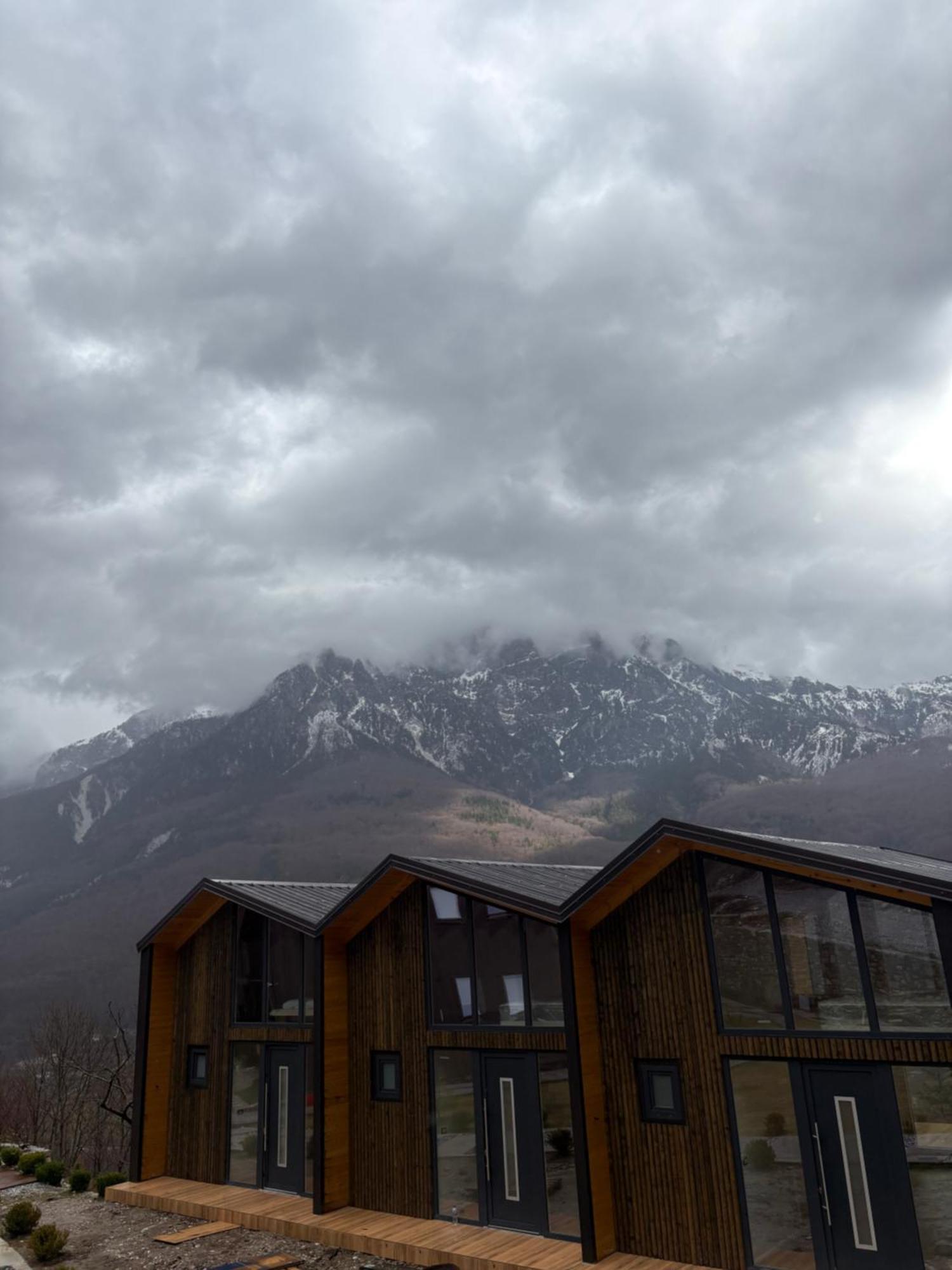 Vidis Chalet Boutique Hotel เธทธ์ ภายนอก รูปภาพ