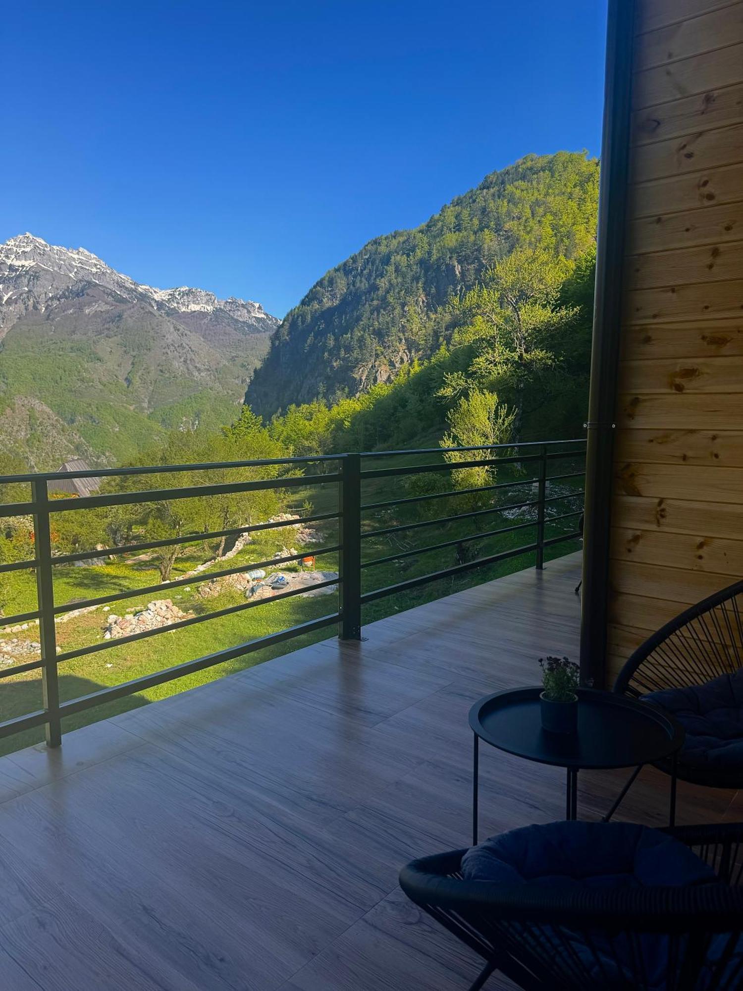 Vidis Chalet Boutique Hotel เธทธ์ ภายนอก รูปภาพ